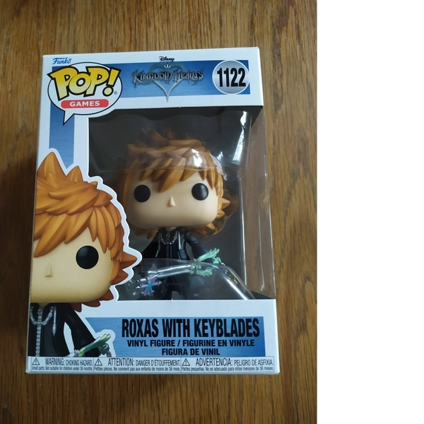 Figurine Funko Pop Roxas with Keyblades 1122 Kingdom Hearts - Image 3